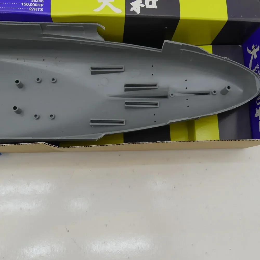 Tamiya 1/350 Japanese Battleship Yamato Model Kit 78030 Open Box New WWII